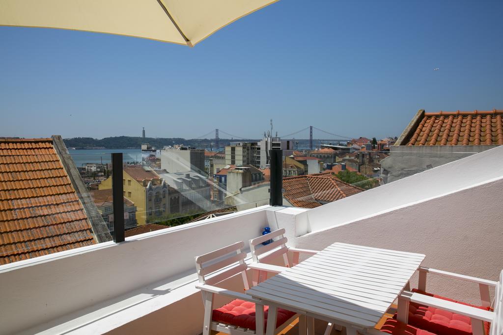 54 Santa Catarina Apartments Lisboa Exteriör bild